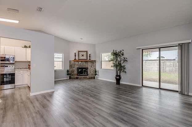 1st image of 8557 Moss Pointe Trl N