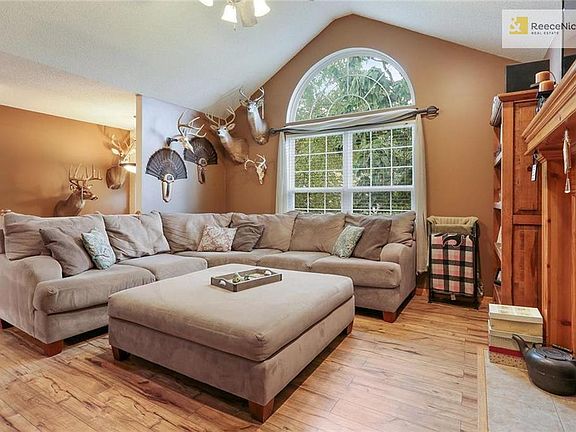 4th image of 315 Crystal Dr