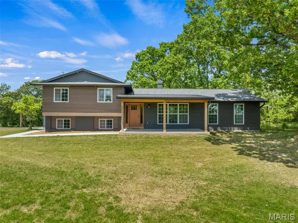 1617 Woods Creek Rd, Robertsville, MO 63072