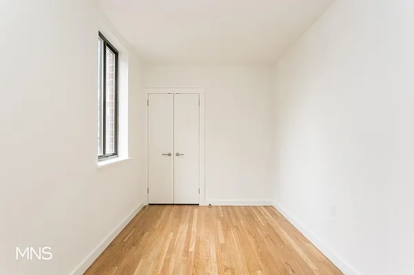 Rented by MNS Marketing | media 5