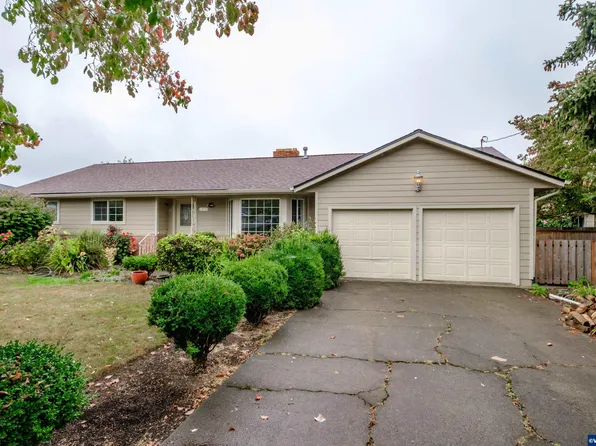 4131 Glendale Ave NE, Salem, OR 97305