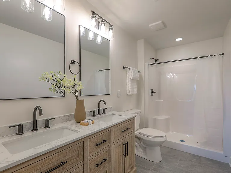 427 W Linden Ave #A — Photo 14