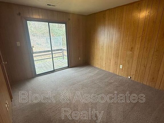 3rd image of 242 Hughes St #B