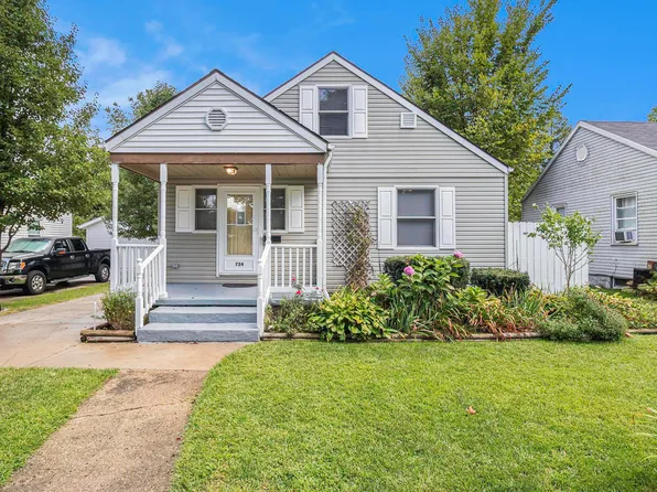 724 Northwood Dr, South Bend, IN 46617