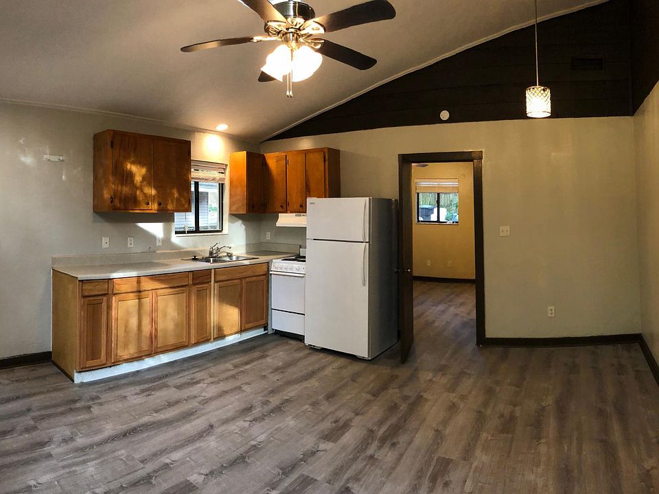 1st image of 1356 Linda Ann Dr APT C