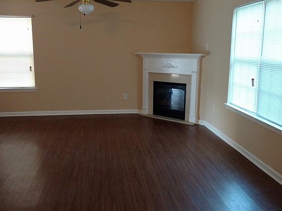 2nd image of 312 Nunnally Dr