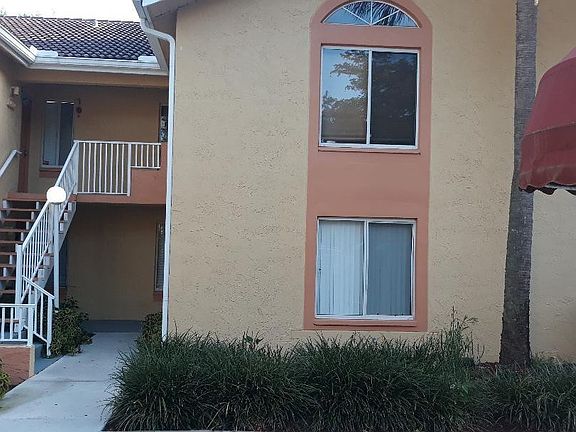 2nd image of 1081 Coral Club Dr