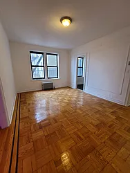 Rented by R New York