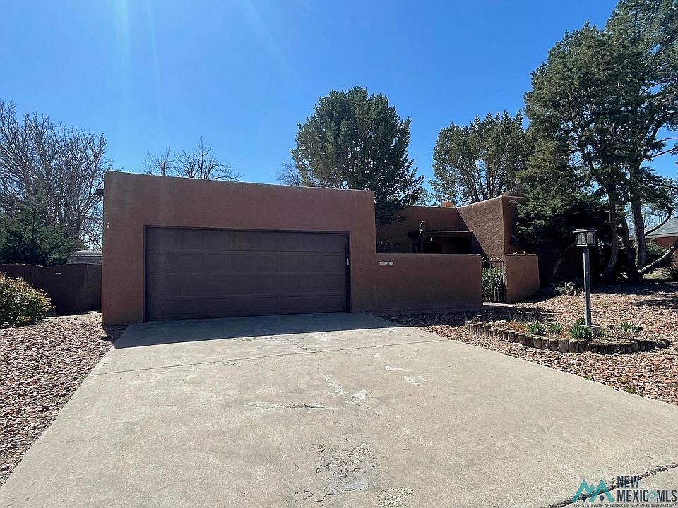 1st image of 2702 Resolana Dr