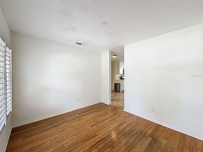 8029 Gillette Ct — Photo 10