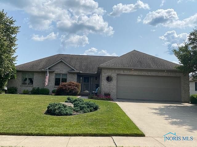 1st image of 690 Parkside Dr