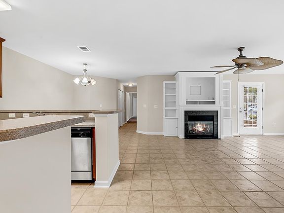 2nd image of 4440 Lady Banks Ln. #10B