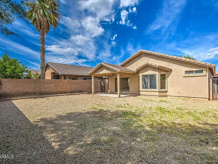 31111 N Claridge Cir — Photo 20