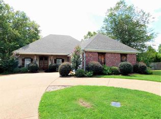135 Susan Ln, Brandon, MS 39042