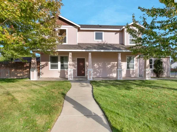 2002 Diamond Head Way, West Richland, WA 99353