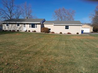 7236 Elevator Rd, Roscoe, IL 61073