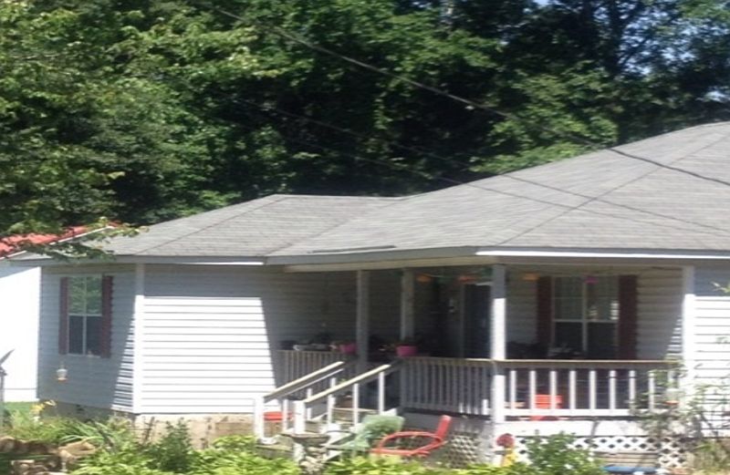 2nd image of 21 Smith Cir