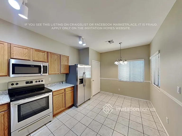 10436 E Billings St — Photo 6