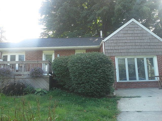 2nd image of 1915 W Cook Rd