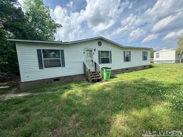 104 March Dr, Roanoke Rapids, NC 27870
