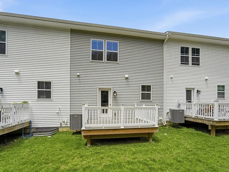 59 Four Leaf Dr — Photo 23