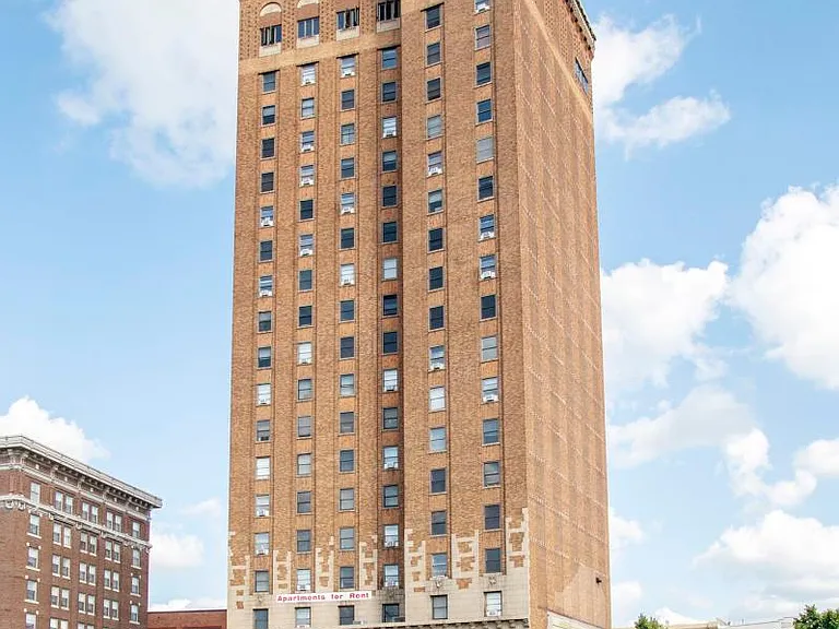 Historic Stolp Island Apartments — Photo 3