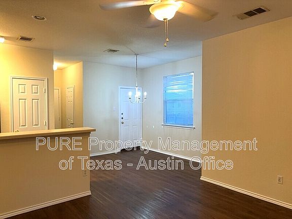 4th image of 13928 Cambourne Dr #B