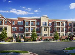 210 Vintage Club Dr #104, Montgomery, OH 45249