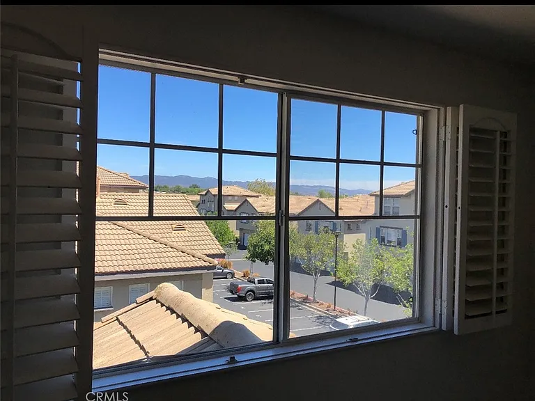 7 Sagebrush — Photo 11
