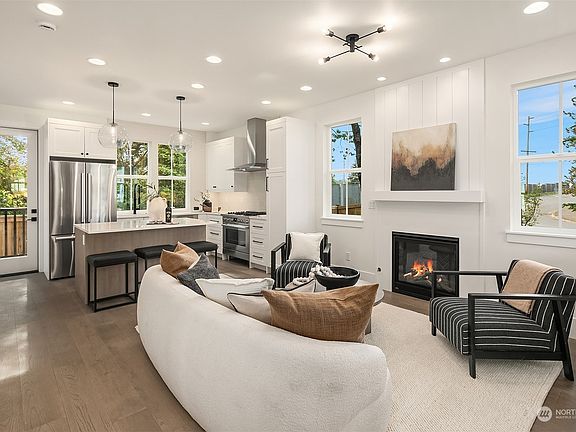5th image of 11607 NE 155th Street