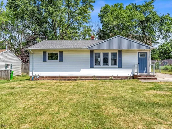 25325 Price Rd, Bedford Heights, OH 44146