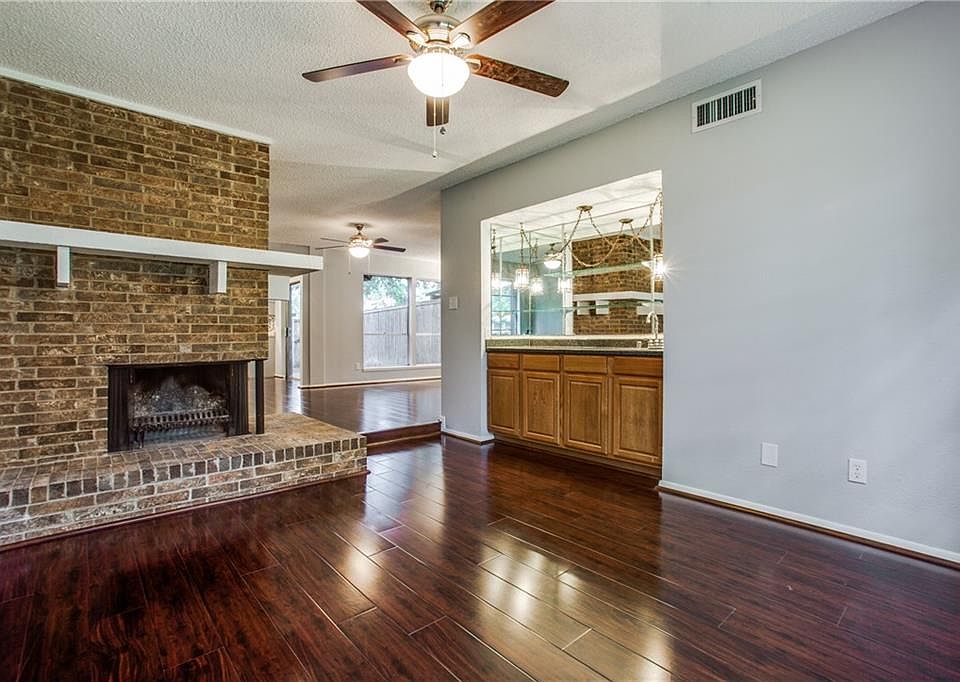 1st image of 4819 Rollingwood Ct