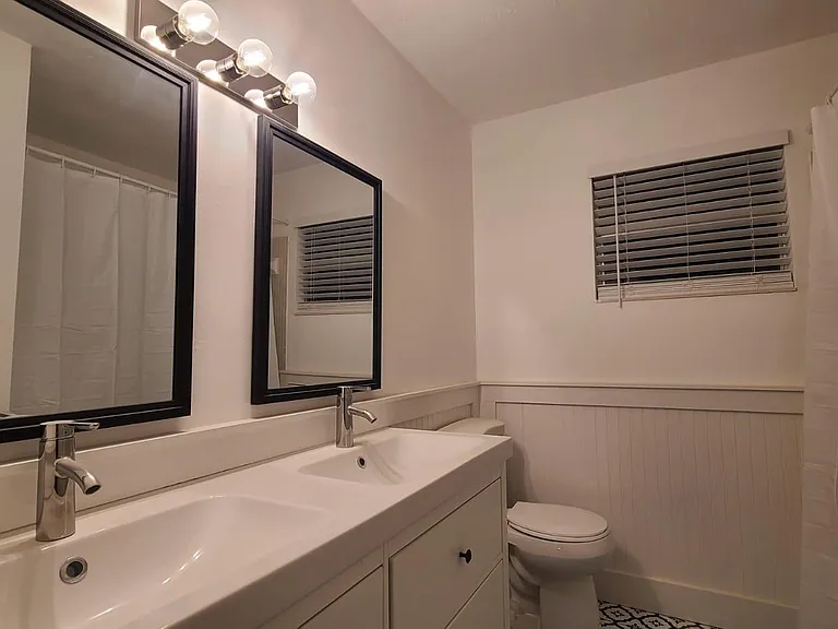605 SW 75th St #102 — Photo 10