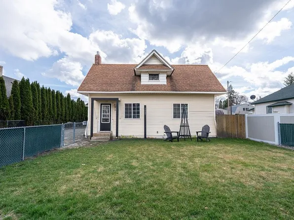 1227 W Alice Ave, Spokane, WA 99205