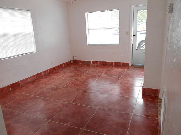 4th image of 232 N Hollywood Ave Side 1