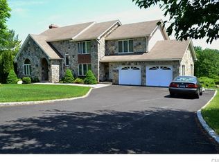 3 Society Hill Rd, Danbury, CT 06811