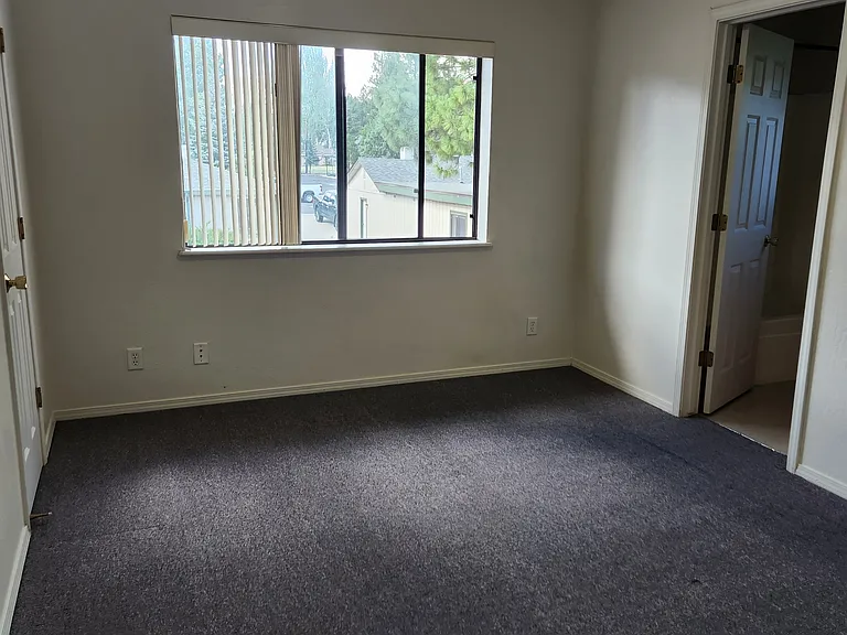 101 W Cedar Ave #2 — Photo 14