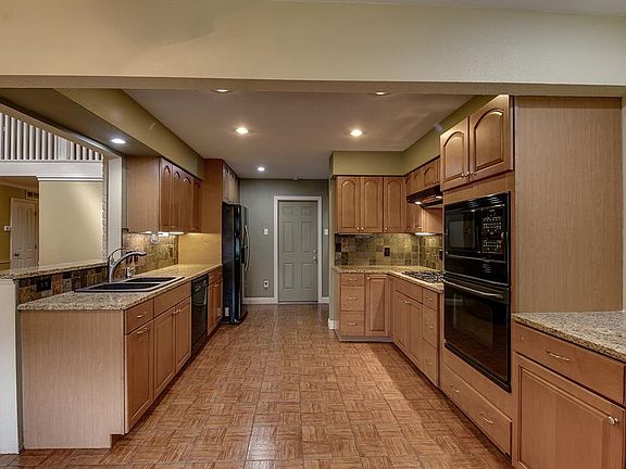 2nd image of 2316 Chelmsford Ct