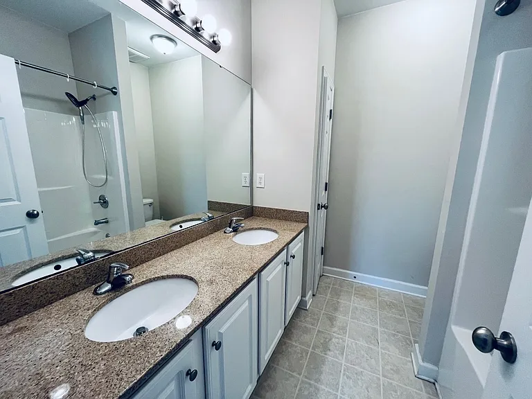 Master Bath_04272023