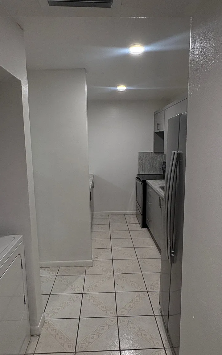 3 bed, 1.5 bath, 1406 sqft, $2,950 — Photo 2
