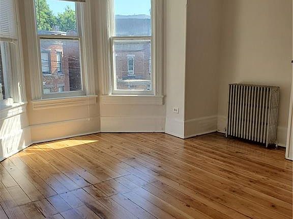 5th image of 47 Benkard Ave