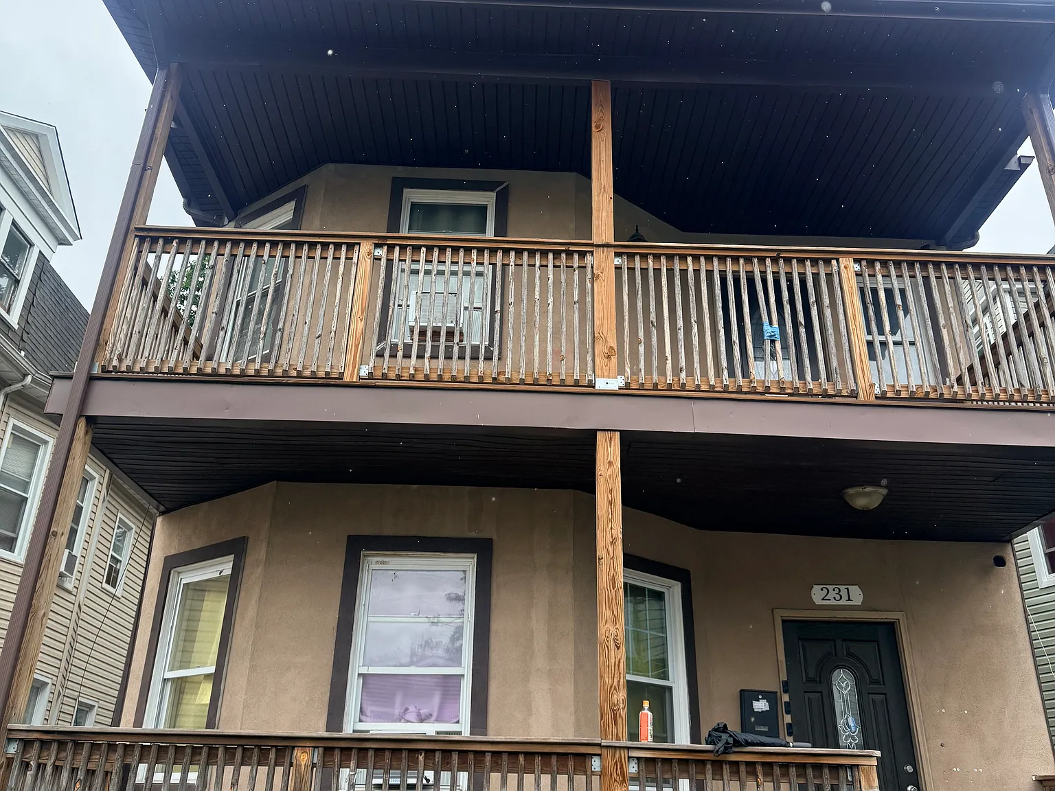 3 bed, $2,000 — Photo 1