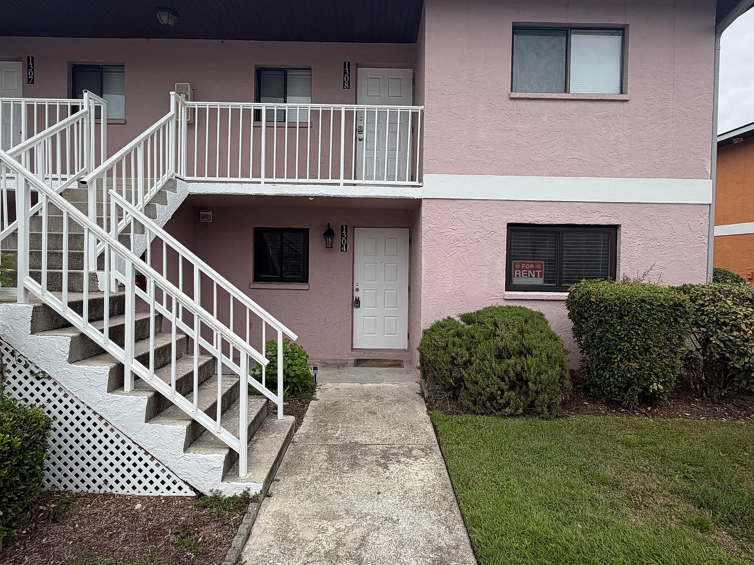 1301 Pridgen Rd — Photo 1