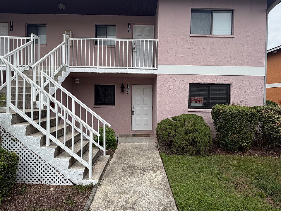 1st image of 1301 Pridgen Rd APT 1304