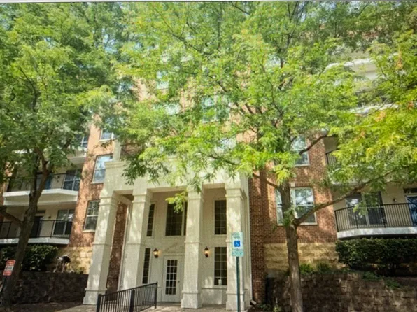 3135 Town Square Dr Unit 408, Rolling Meadows, IL 60008