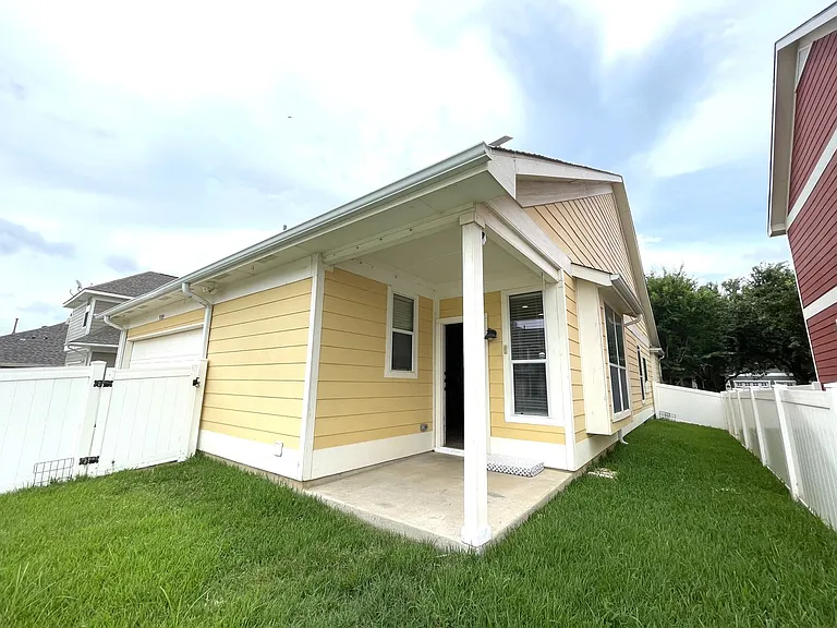 9109 Nathaniel Dr — Photo 27