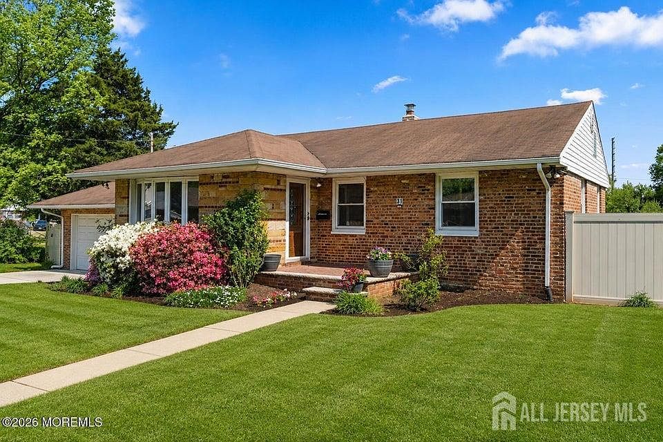 1st image of 31 Stevens Rd