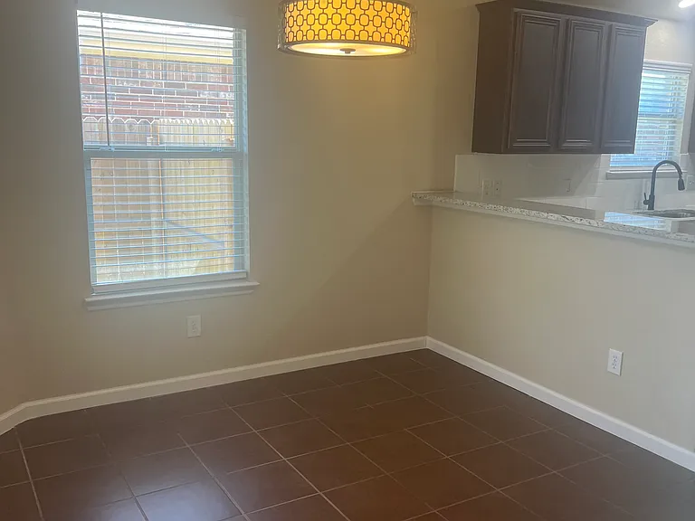 1501 Applegate Way — Photo 22