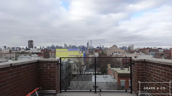 Rented by Grand & Co. | media 26