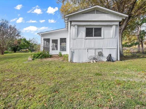 110 N Beeson St, Mexia, TX 76667